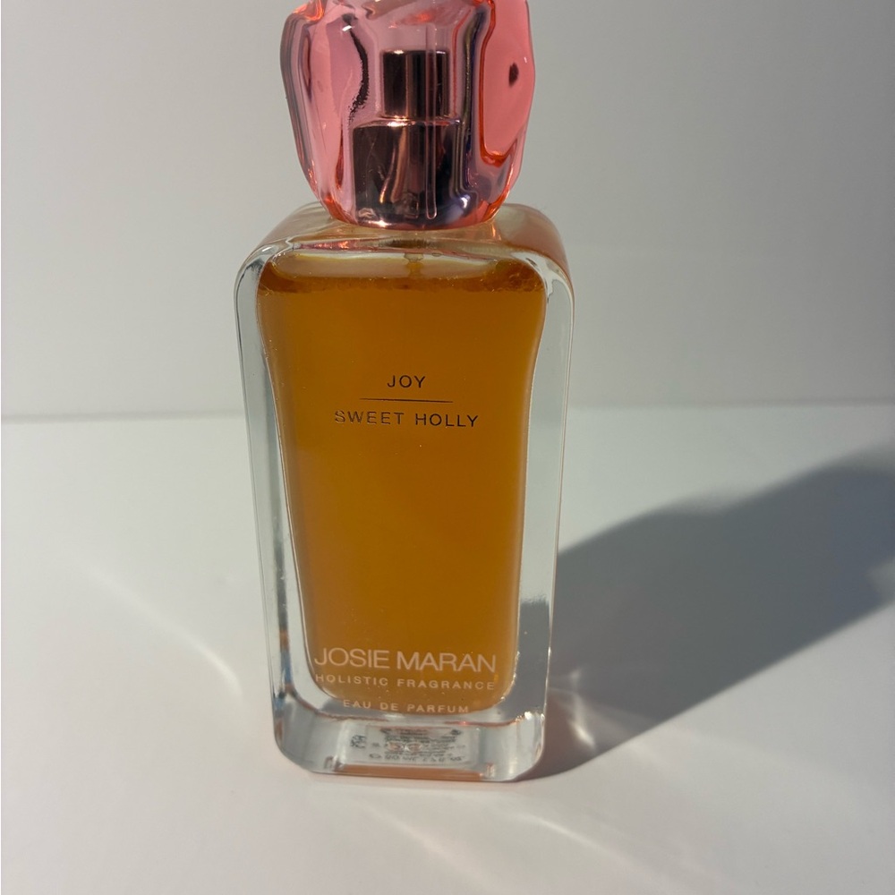 JOSIE MARAN Joy Sweet Holly Eau de Parfum - Amber Bottle with Pink Metallic Cap